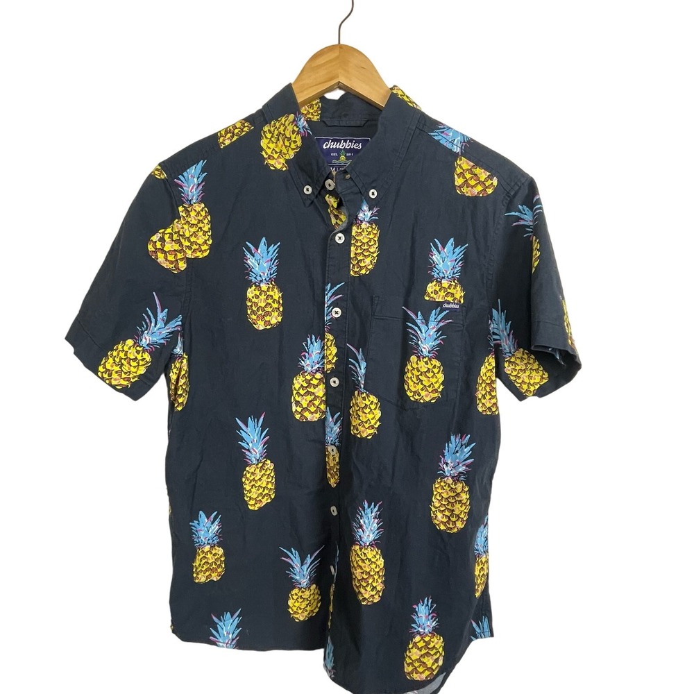 Chubbies Men's Shirt M Button-Down Short Sleeve Blue Yellow Pineapple Print‎